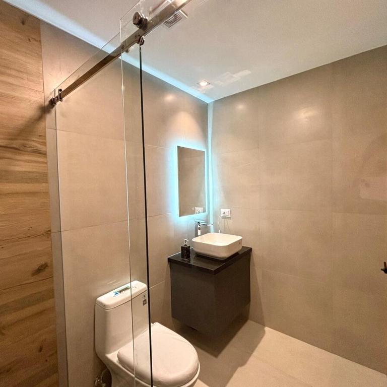 Luxury 2BR Apartment Near Cuenca Center Sleeps 5 - Apartamento de 2 dormitorios - 37