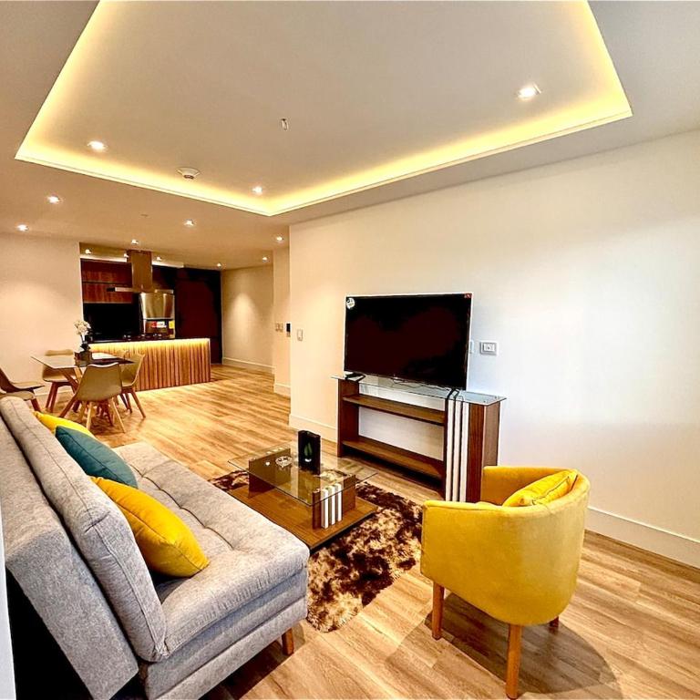 Luxury 2BR Apartment Near Cuenca Center Sleeps 5 - Apartamento de 2 dormitorios - 1