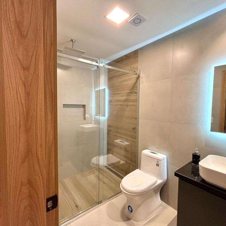 Luxury 2BR Apartment Near Cuenca Center Sleeps 5 - Apartamento de 2 dormitorios - 48