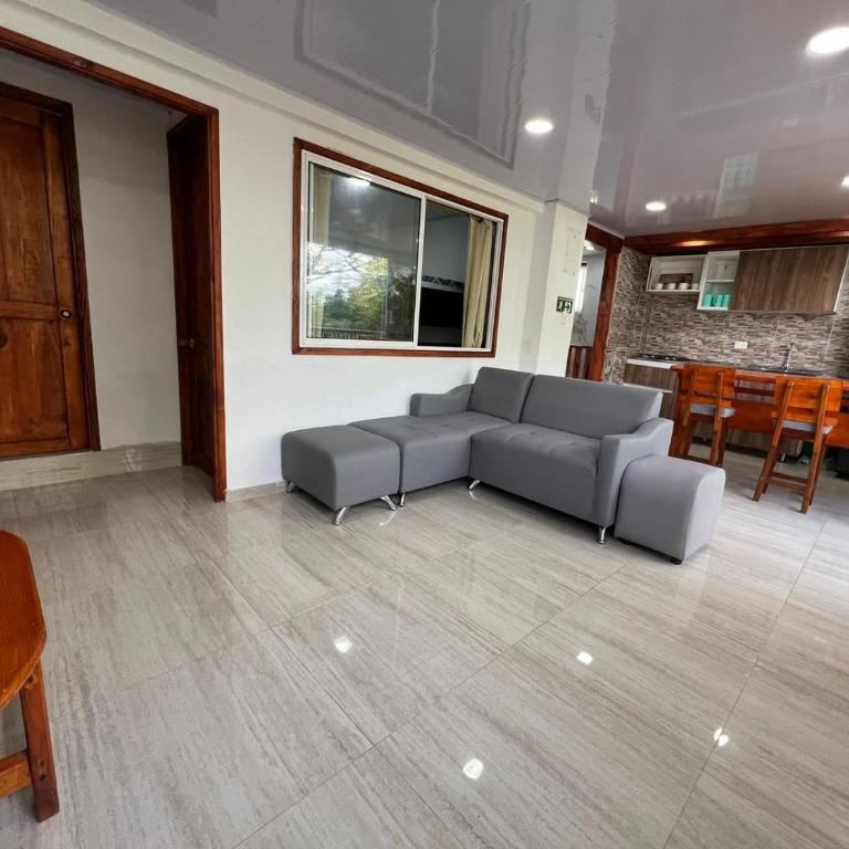 Apartamentos Manatwar - Three-Bedroom Deluxe Apartment - 9