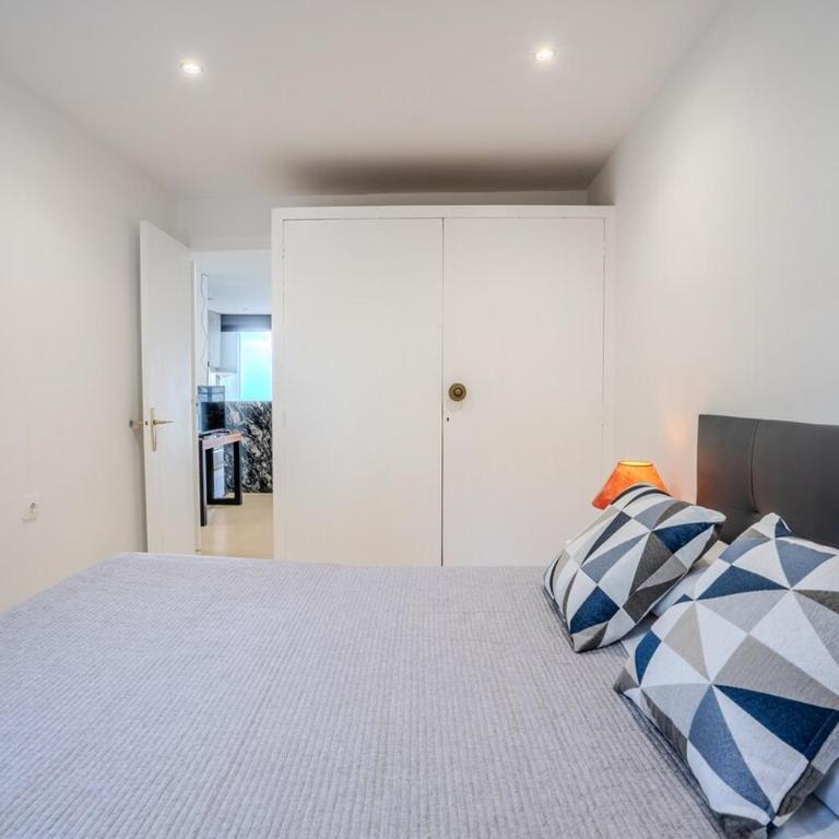 Wifi + Parking Público, 20 metros de la Playa by Sunset Rentals (Mirador) - Apartamento Deluxe de 2 dormitorios con vistas al jardín - 15