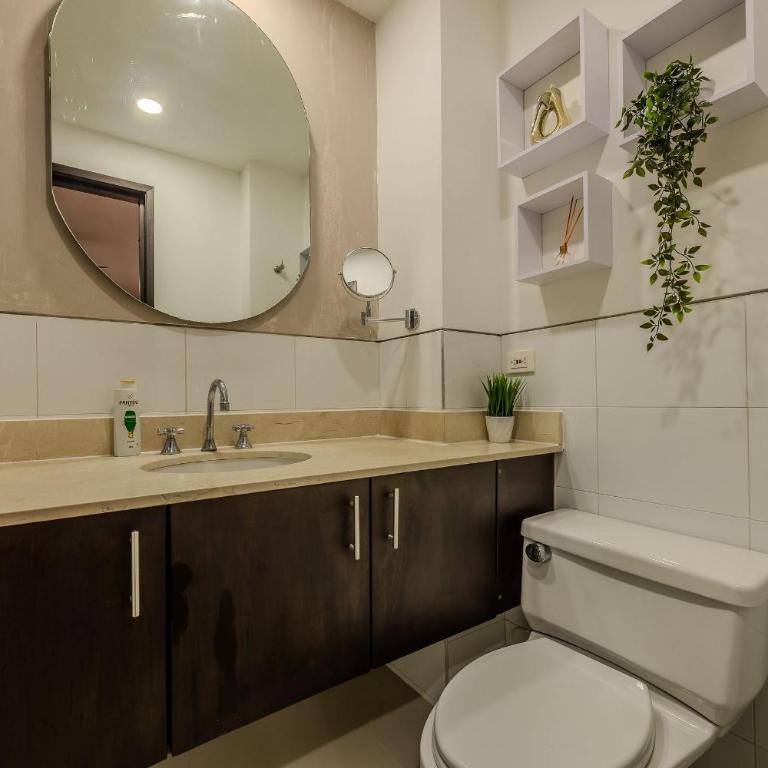Oceanfront condominium with direct access to the beach. - Two-Bedroom Apartment with Balcony - 15