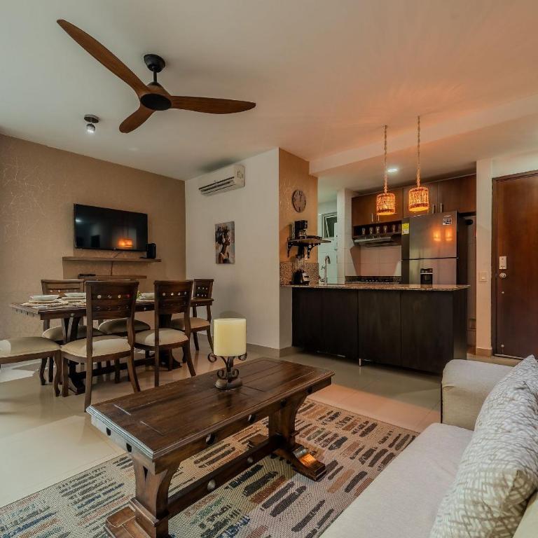 Oceanfront condominium with direct access to the beach. - Two-Bedroom Apartment with Balcony - 19