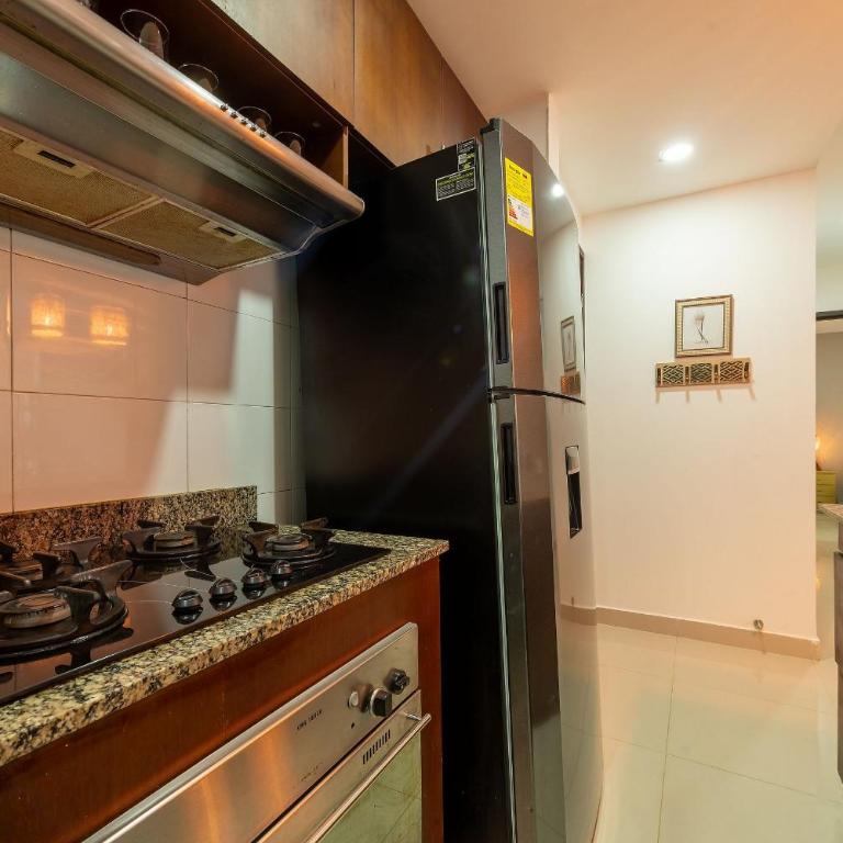 Oceanfront condominium with direct access to the beach. - Two-Bedroom Apartment with Balcony - 25