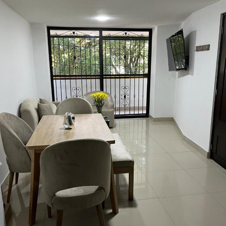 Spacious and bright - One-Bedroom Apartment - 10