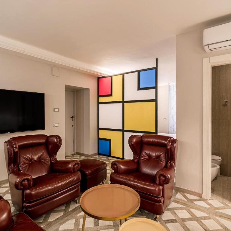 Lyrica - Your Home at the Opera! - Three-Bedroom Premium Apartment - 3