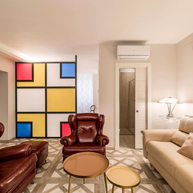 Lyrica - Your Home at the Opera! - Three-Bedroom Premium Apartment - 7