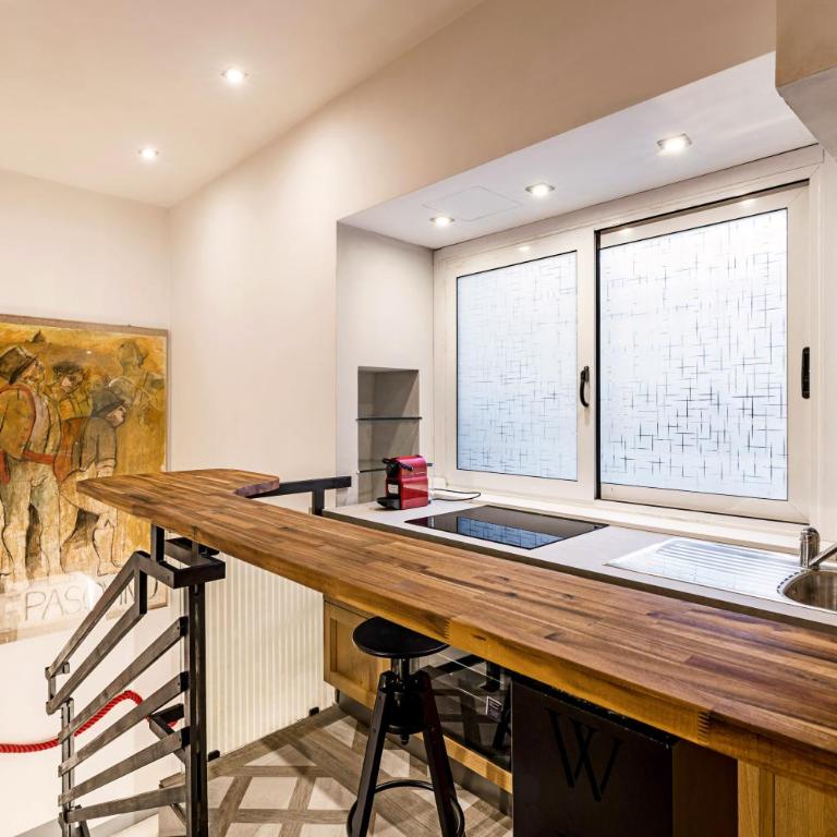 Lyrica - Your Home at the Opera! - Three-Bedroom Premium Apartment - 45