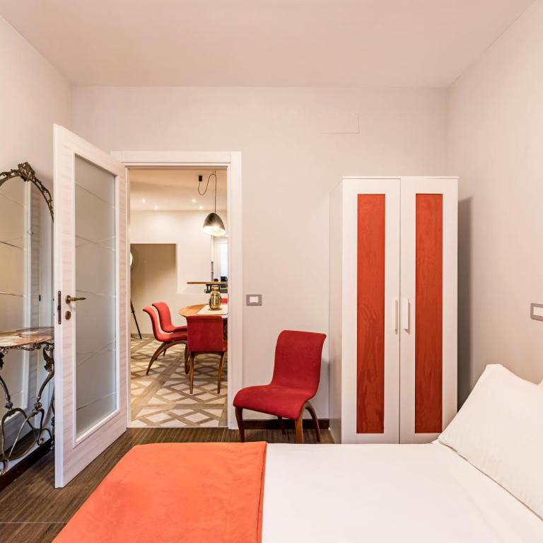 Lyrica - Your Home at the Opera! - Three-Bedroom Premium Apartment - 48
