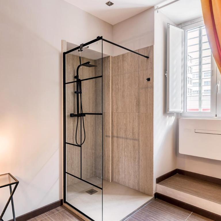 Lyrica - Your Home at the Opera! - Three-Bedroom Premium Apartment - 52