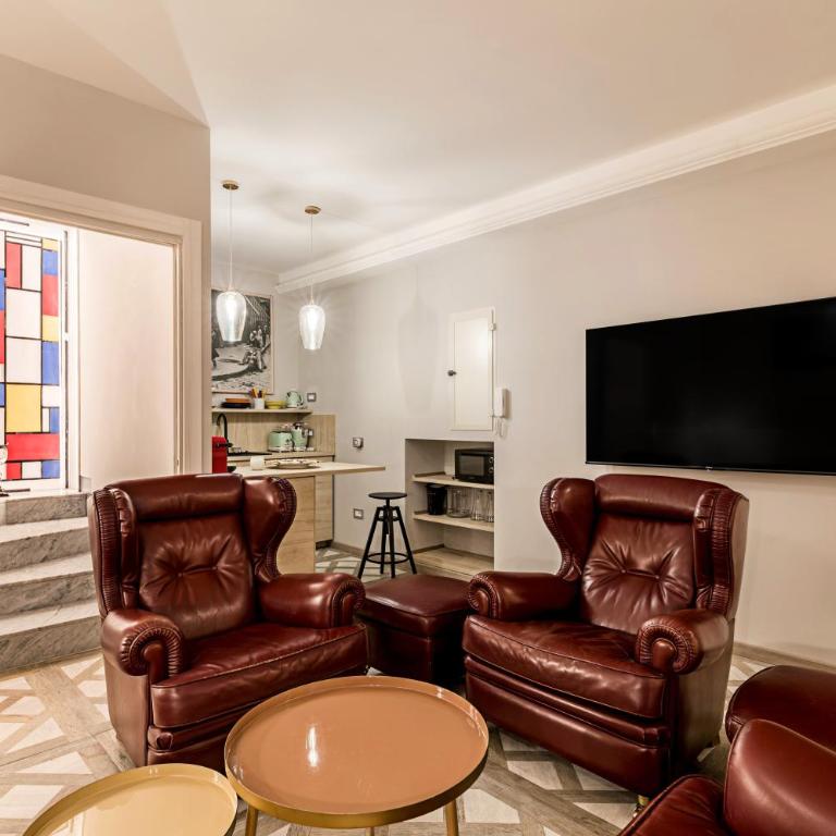 Lyrica - Your Home at the Opera! - Three-Bedroom Premium Apartment - 56