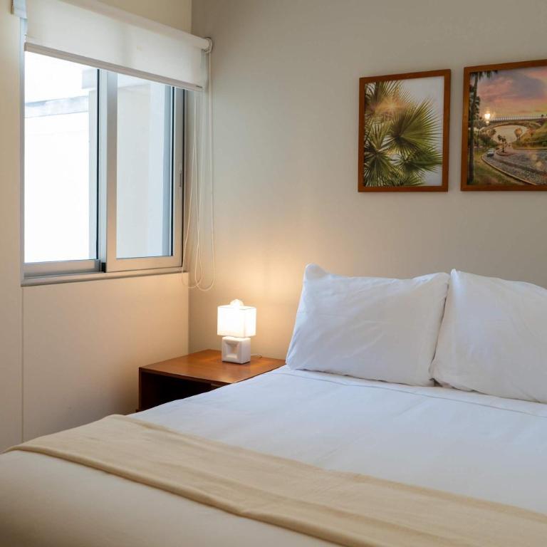 Comfortable 2BR with Balcony in Miraflores - Two-Bedroom Apartment with Balcony - 14