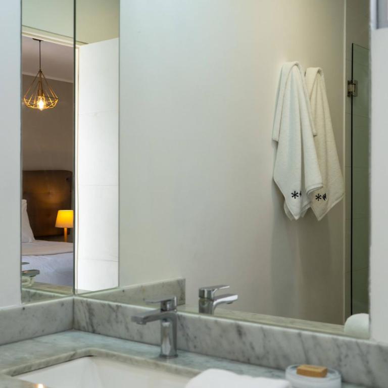 Comfortable 2BR with Balcony in Miraflores - Two-Bedroom Apartment with Balcony - 22