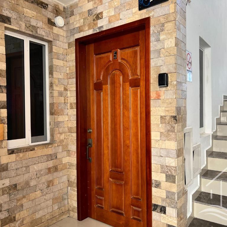 Promo-2BR-Sleeps 8-Luxe Dept-1 Min Walk to Beach - Two-Bedroom Apartment - 29