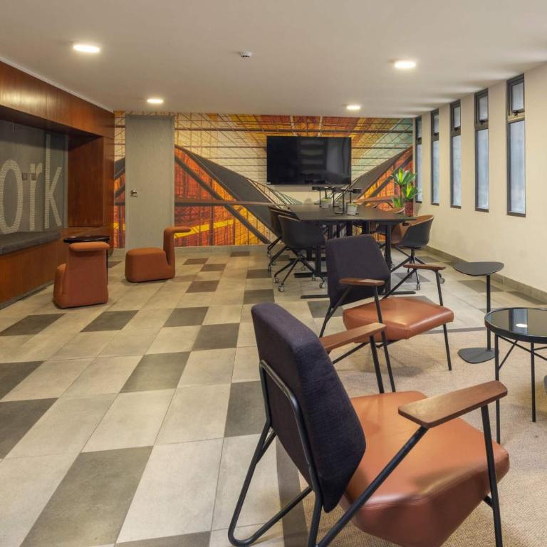 HOM l Wifi Piscina AireAcond SantaLucia Gym CoWork - Apartment - 40
