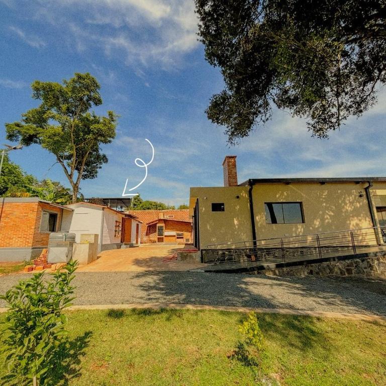 Las Juanitas - Two-Bedroom House - 8