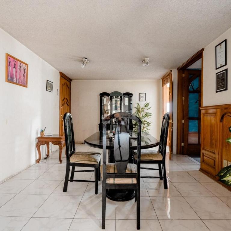Near Everything and Some Art - Three-Bedroom Apartment - 31