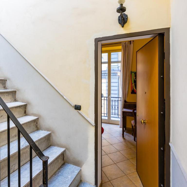 Casa al rettifilo con Terrazzo - Appartamento - 52