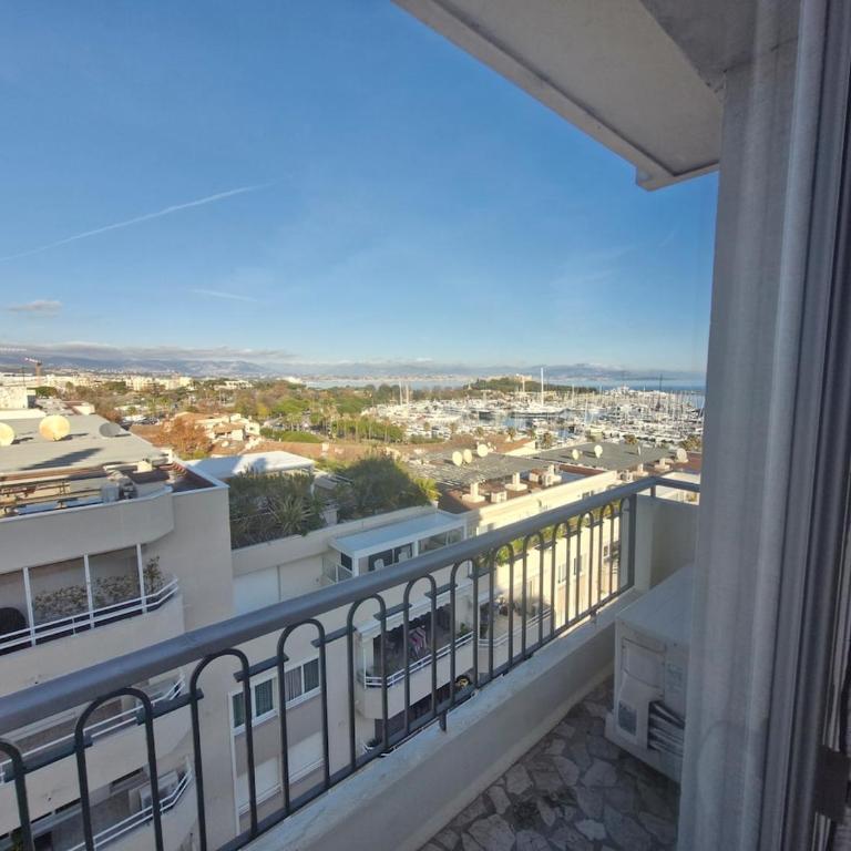 Large 3-bedroom apartment Port Vauban - Apartment mit 3 Schlafzimmern - 16