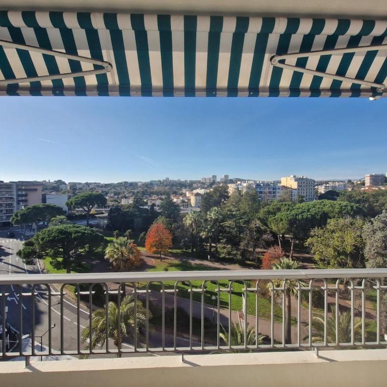 Large 3-bedroom apartment Port Vauban - Apartment mit 3 Schlafzimmern - 31