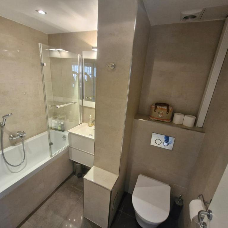 Large 3-bedroom apartment Port Vauban - Apartment mit 3 Schlafzimmern - 35
