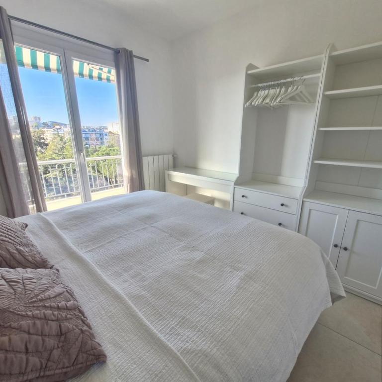 Large 3-bedroom apartment Port Vauban - Apartment mit 3 Schlafzimmern - 39