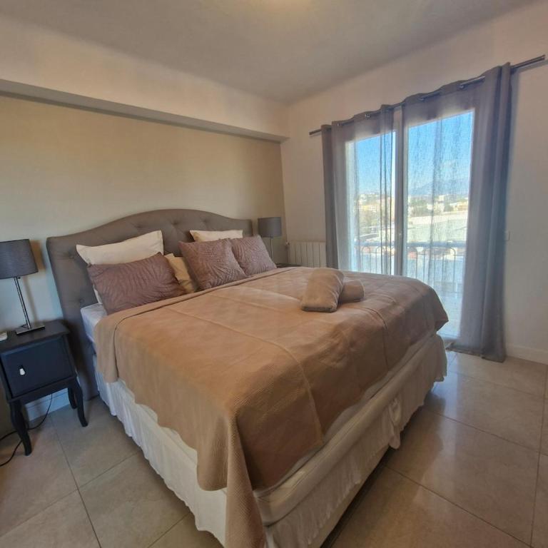 Large 3-bedroom apartment Port Vauban - Apartment mit 3 Schlafzimmern - 42