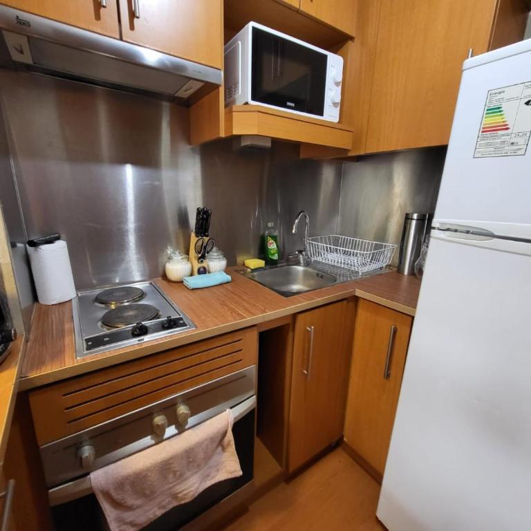 Living Suite - One-Bedroom Apartment with Terrace - 11