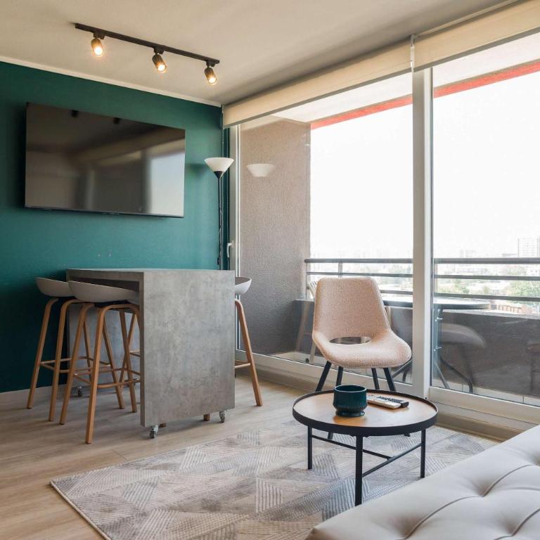 Chic Nunoa Apt Cozy Stay for 5 Balcony - Apartment - 8
