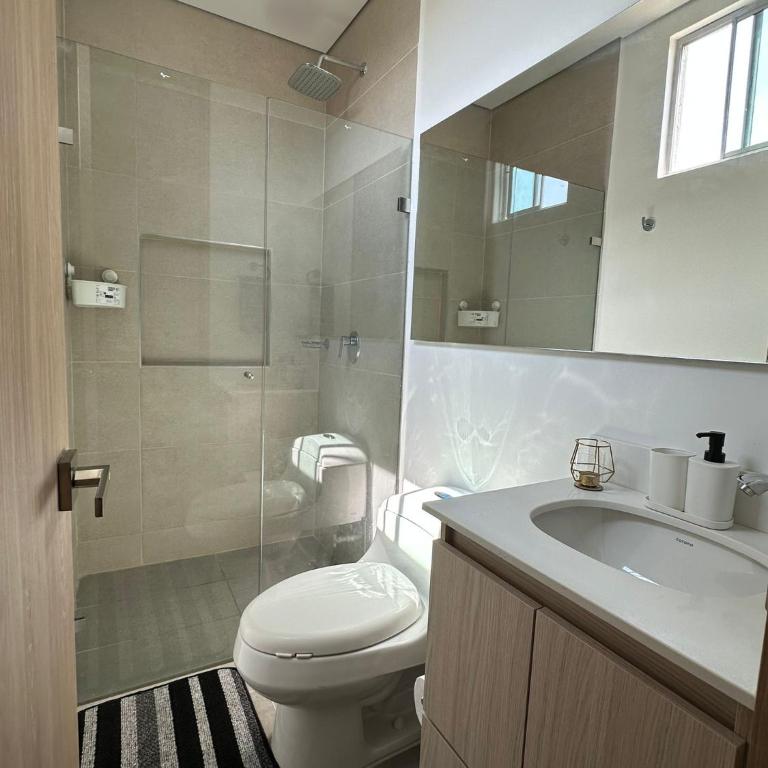 Ocean View 14th Floor Salguero Beach - Two-Bedroom Apartment - 9