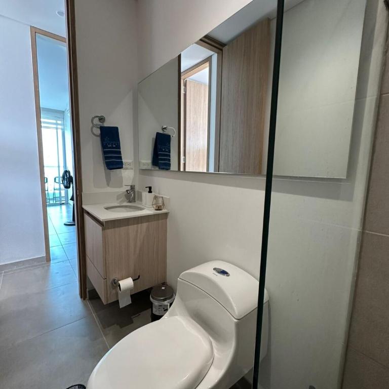 Ocean View 14th Floor Salguero Beach - Two-Bedroom Apartment - 27