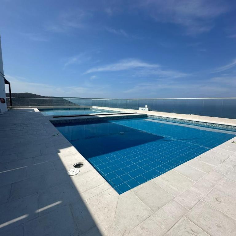 Ocean View 14th Floor Salguero Beach - Two-Bedroom Apartment - 8