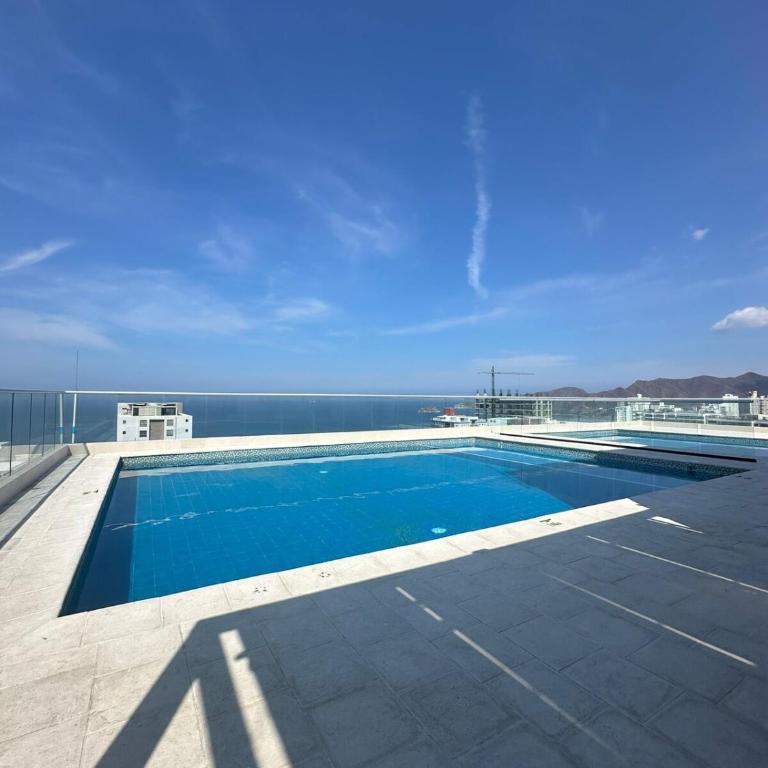 Ocean View 14th Floor Salguero Beach - Two-Bedroom Apartment - 45