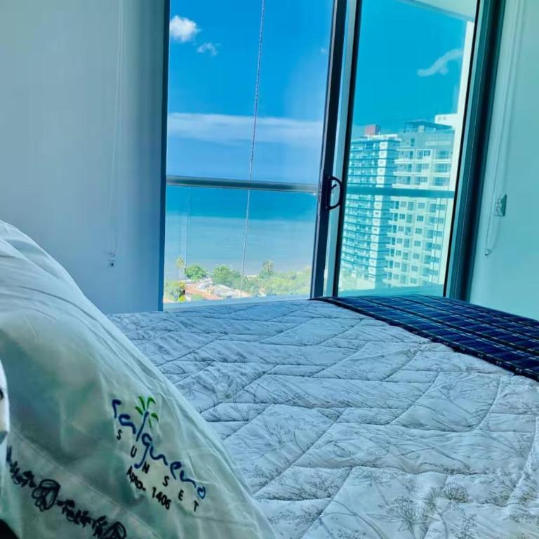 Ocean View 14th Floor Salguero Beach - Two-Bedroom Apartment - 1