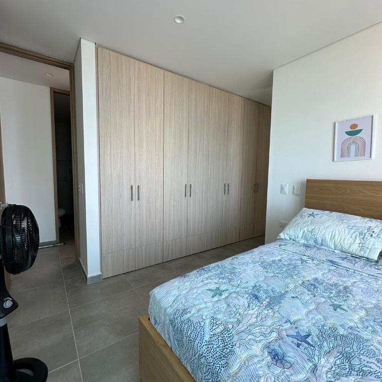 Ocean View 14th Floor Salguero Beach - Two-Bedroom Apartment - 73