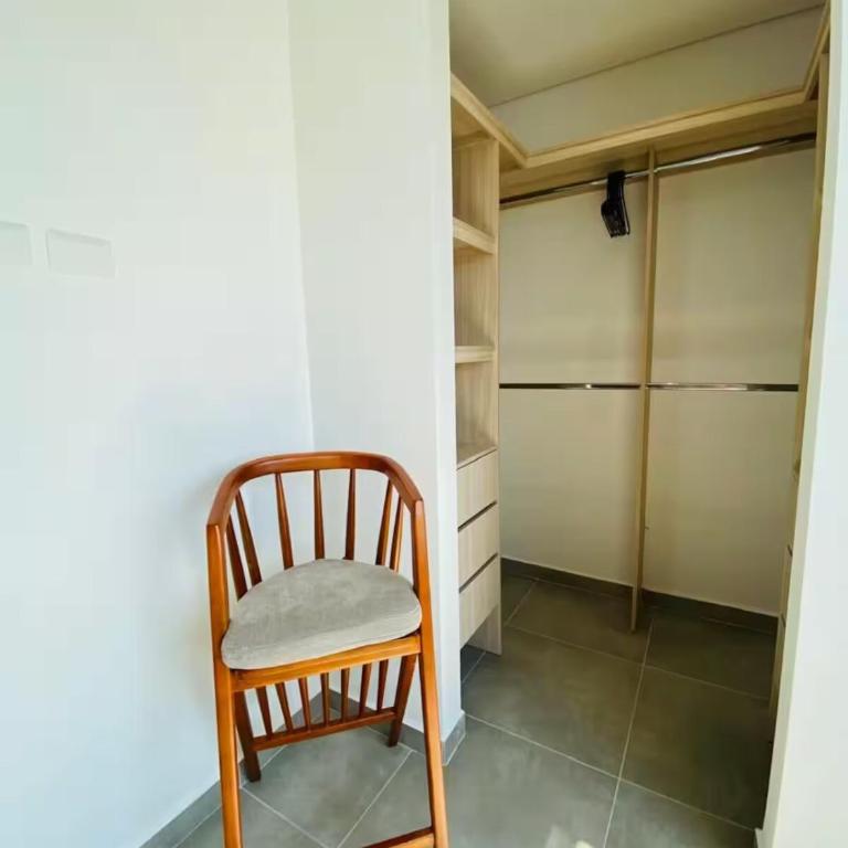 Ocean View 14th Floor Salguero Beach - Two-Bedroom Apartment - 74