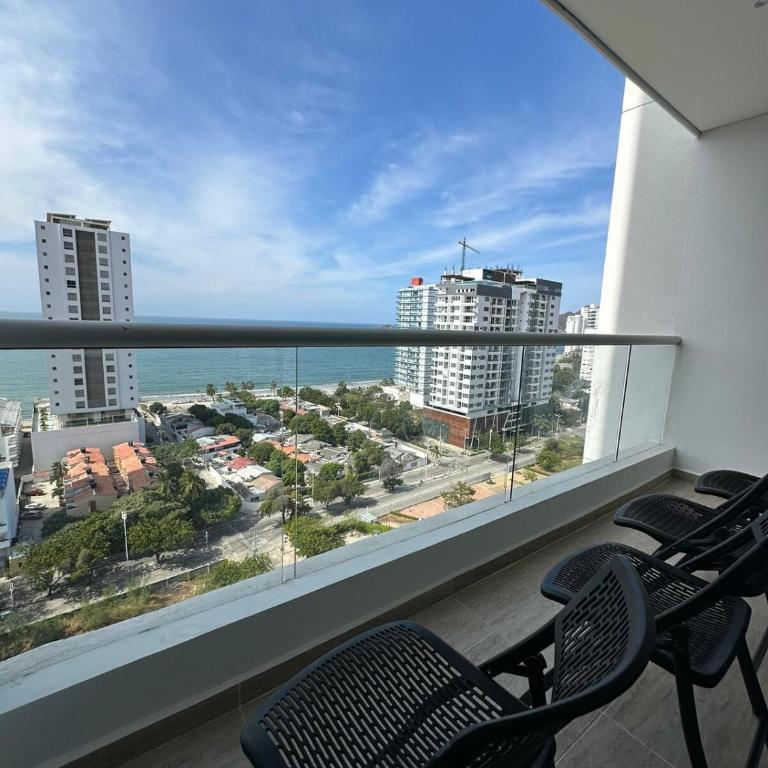 Ocean View 14th Floor Salguero Beach - Two-Bedroom Apartment - 80