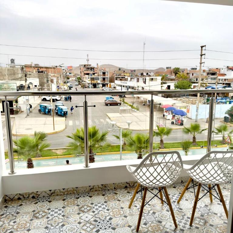 Modern apartment a short walk from the boulevard and beach - Two-Bedroom Apartment - 13