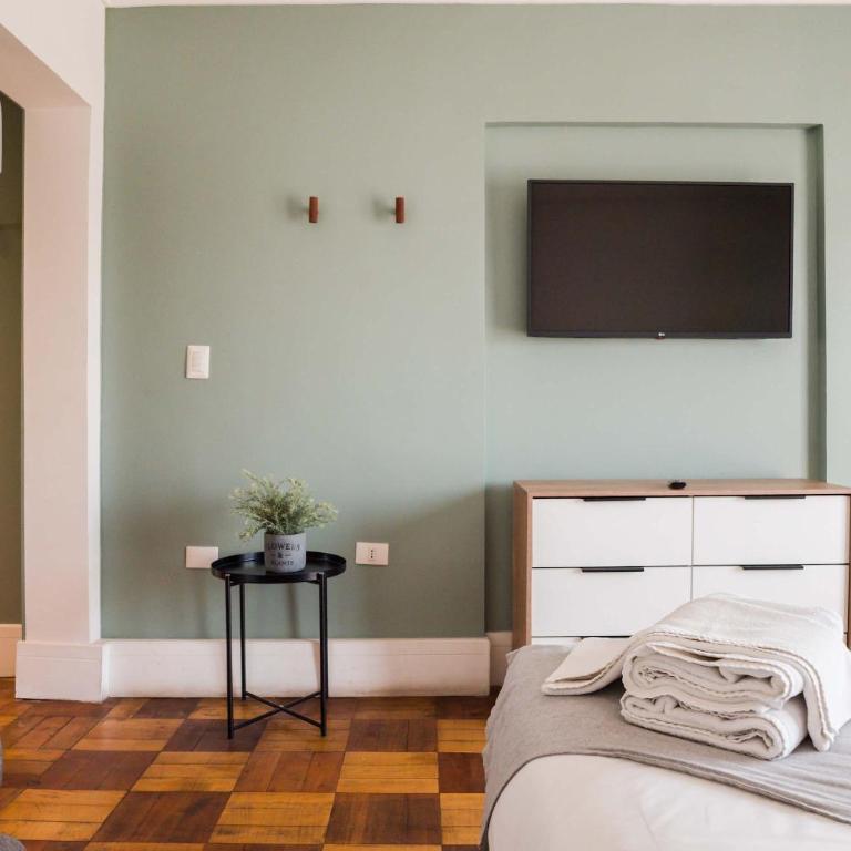 Modern Comfort in Providencia Ideal for 3 - Apartment - 11