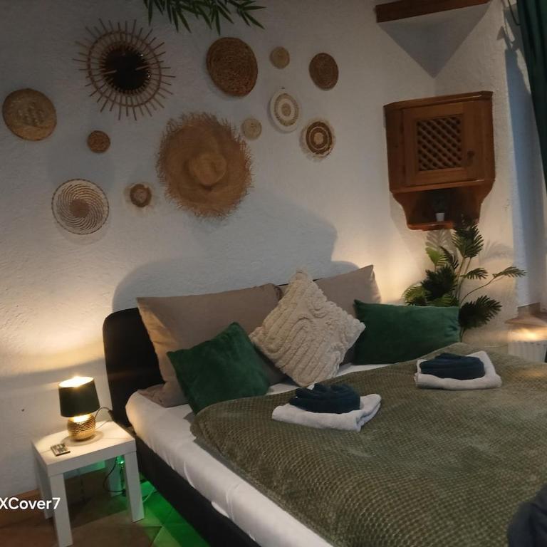 Green Oasis Stylish Garden Studio Workspace - Appartement 1 Chambre - 6