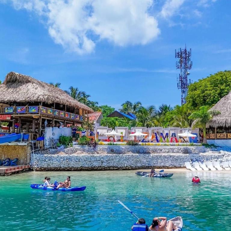 aparta estudio en Santa Marta en arriendo por dia de 600 mil pesos colombianos - One-Bedroom Apartment - 4