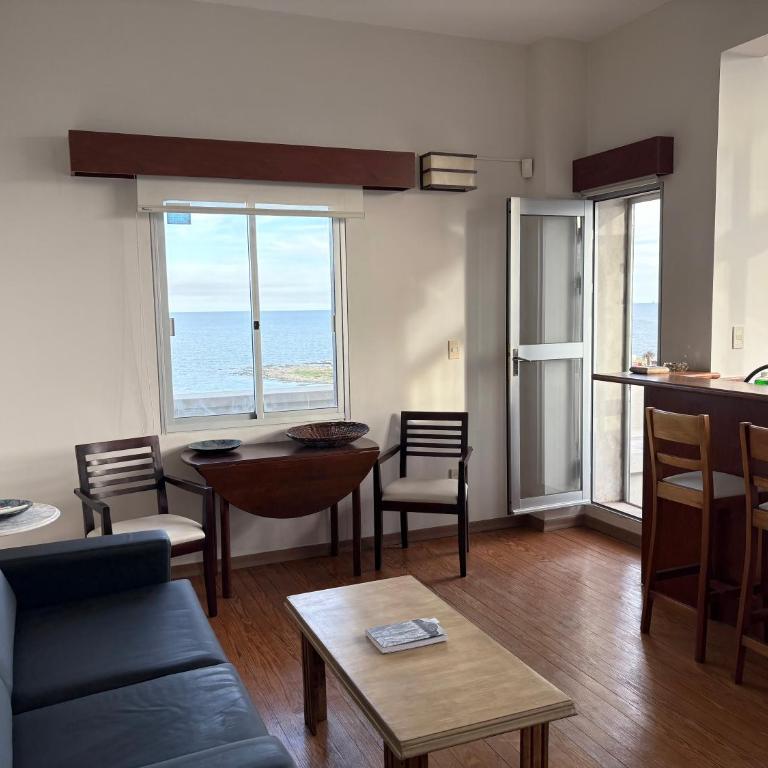 Beautiful apartment with view to la Rambla - Two-Bedroom Apartment - 1