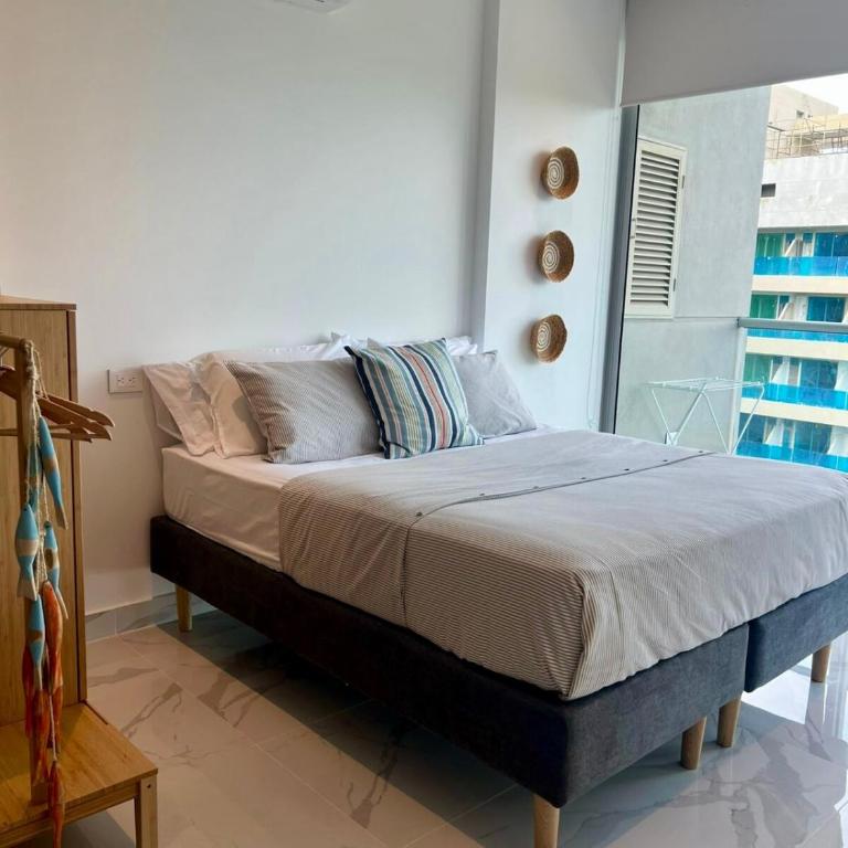 Luxury Stay- Pool, Gym Jacuzzi and Sea at your feet - Apartamento de 1 dormitorio - 2
