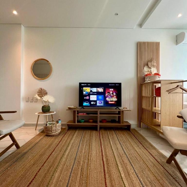Luxury Stay- Pool, Gym Jacuzzi and Sea at your feet - Apartamento de 1 dormitorio - 7