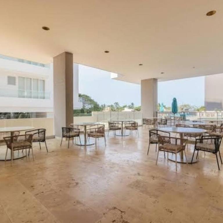 Luxury Stay- Pool, Gym Jacuzzi and Sea at your feet - Apartamento de 1 dormitorio - 53