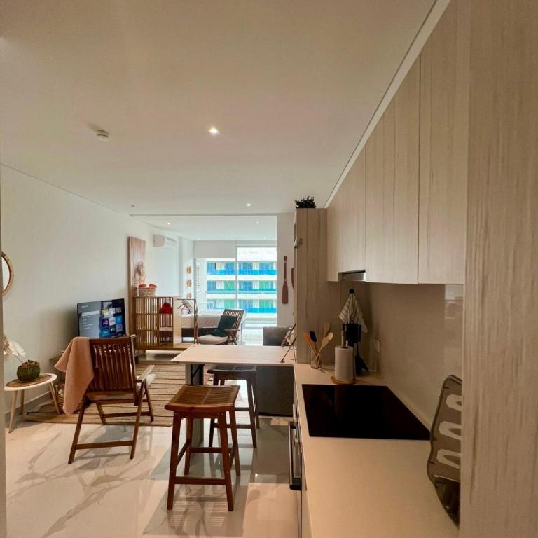 Luxury Stay- Pool, Gym Jacuzzi and Sea at your feet - Apartamento de 1 dormitorio - 61