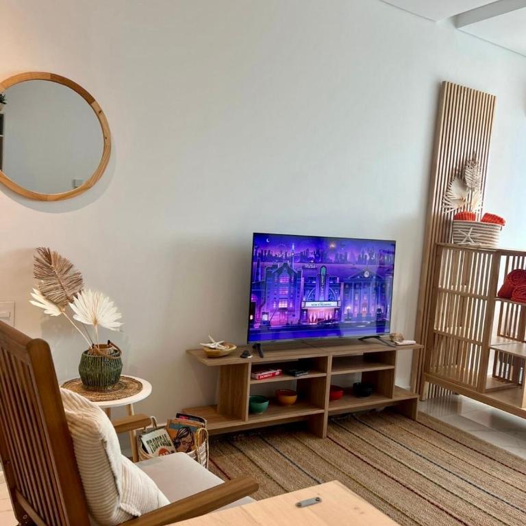 Luxury Stay- Pool, Gym Jacuzzi and Sea at your feet - Apartamento de 1 dormitorio - 69