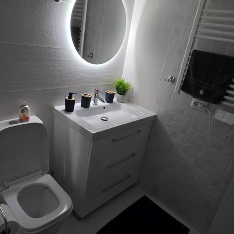 Torrevieja Playa y Mar - Two-Bedroom Apartment - 11