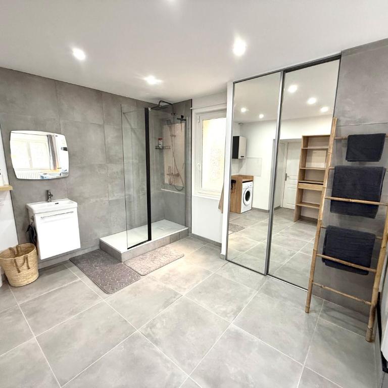 "RELAX SPA Publier" cinéma balnéo "Maison de village" - Maison 2 Chambres - 9