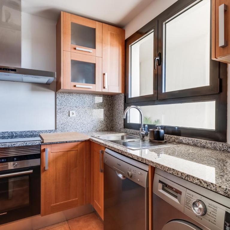 Charming 2BR Apartment l Sunsetgolf - Apartamento de 2 dormitorios con vistas - 19